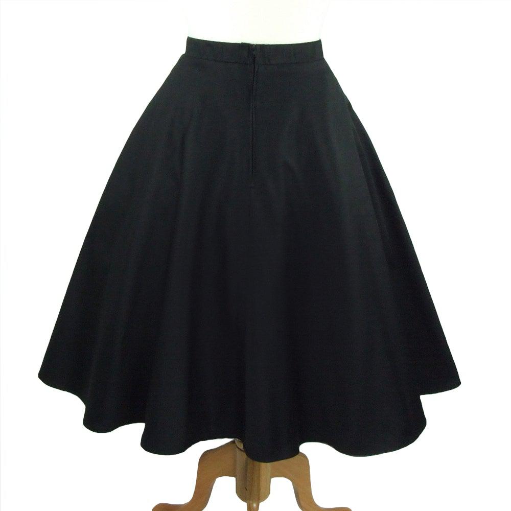 Belsira Circle Skirt Medium-lengte rok zwart-wit M Belsira Circle Skirt Medium-lengte rok zwart-wit M